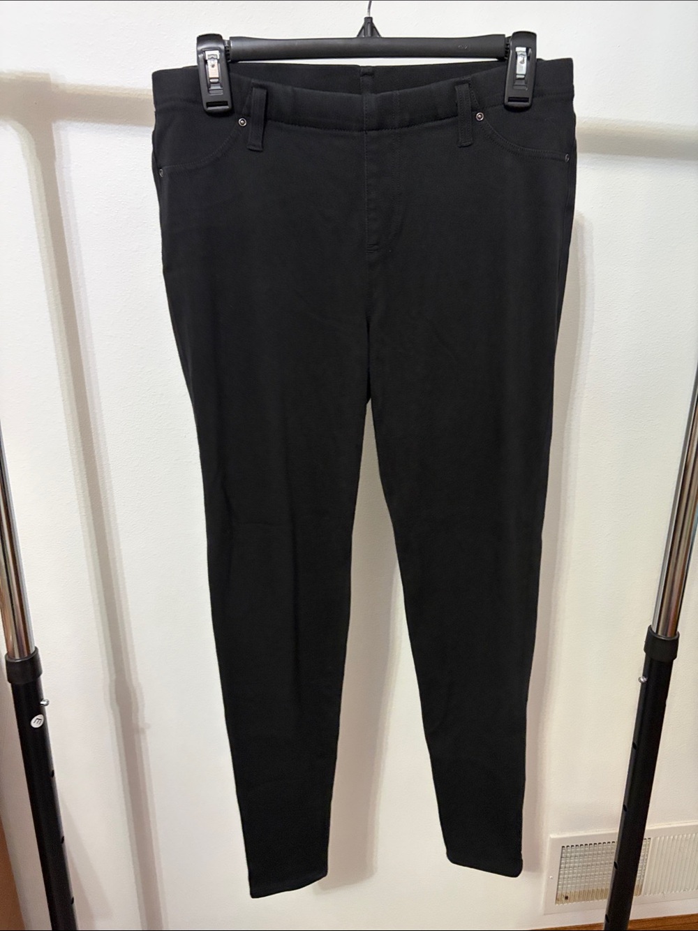 Time and True jeggings
MORE COLORS LISTED
so bundle for a discounted offer